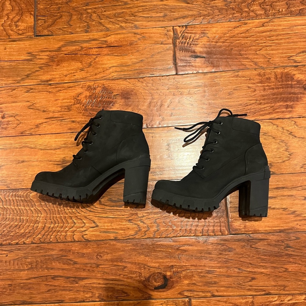 WOMEN'S LANA POINT 6-INCH LACE-UP BOOTS
